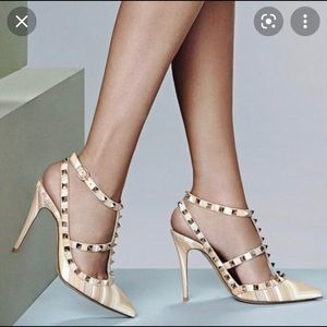 Valentino Rockstud Harlequin Geometric Cage Pump